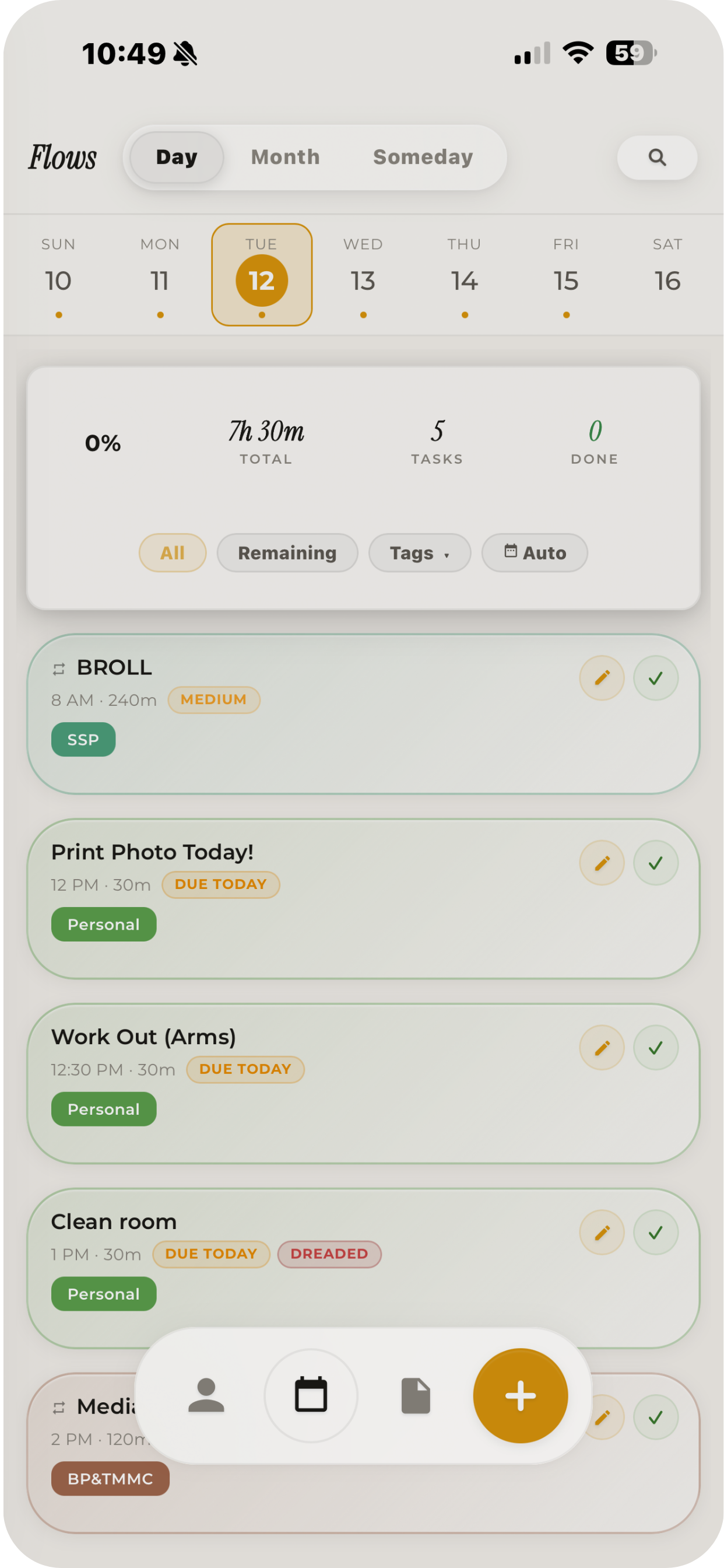 Flows mobile app showing the day view with task queue and focus card